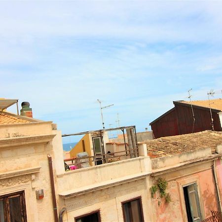סירקוזה Una Terrazza Per Due מראה חיצוני תמונה