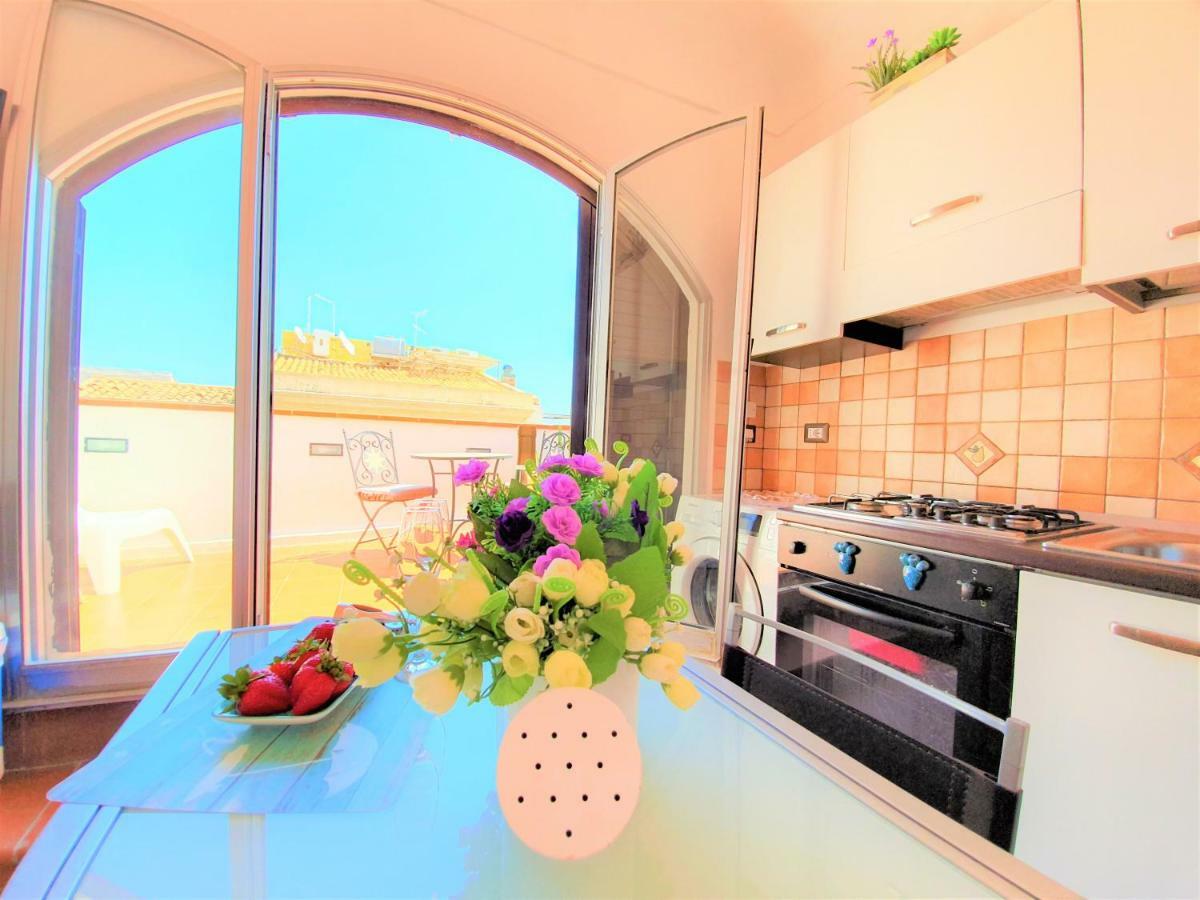 סירקוזה Una Terrazza Per Due מראה חיצוני תמונה